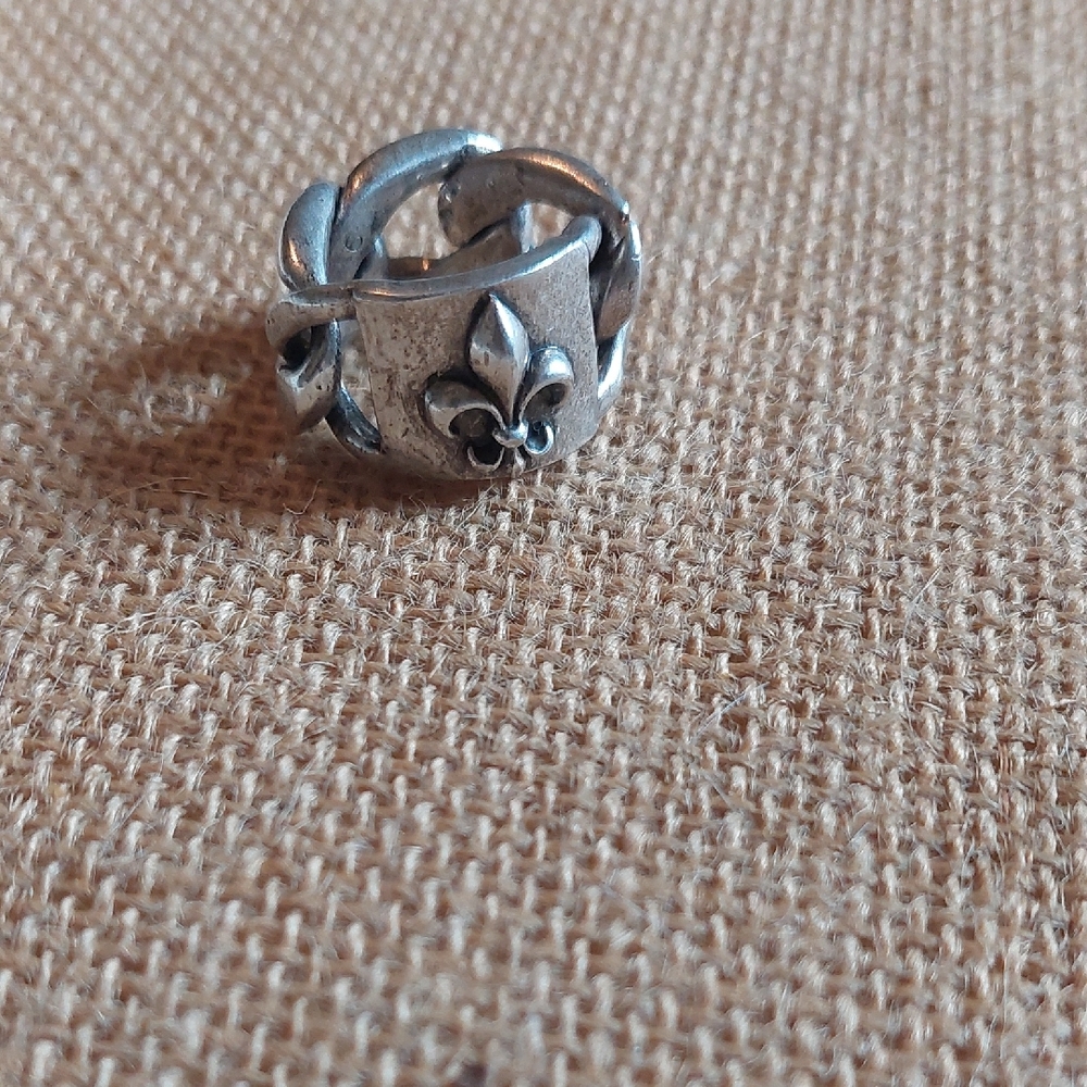 Silver FleurDe Lis Chunky Chain Ring